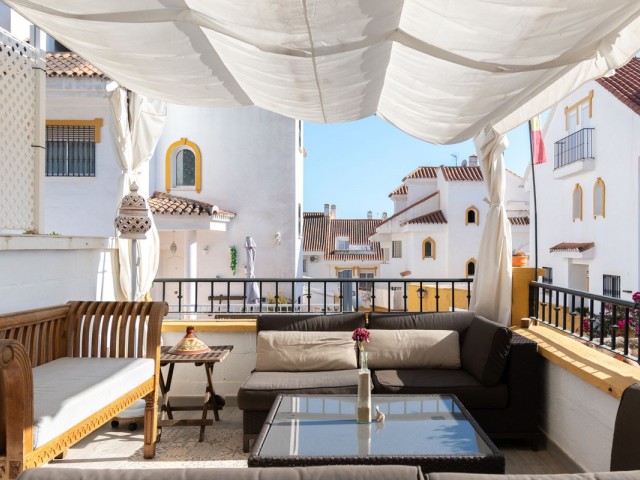 4 Makuuhuoneen Rivitalo Sierrezuela