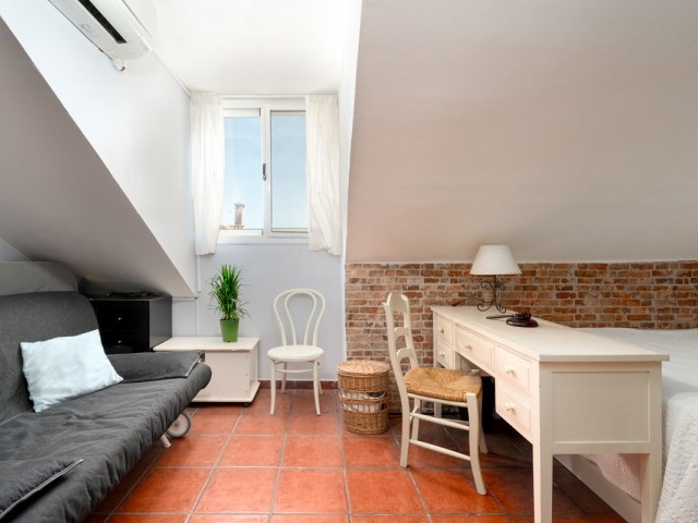 4 Makuuhuoneen Rivitalo Sierrezuela