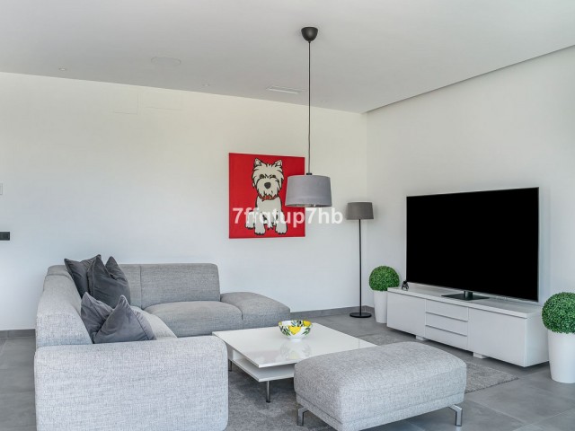 Villa con 3 Dormitorios  en Estepona