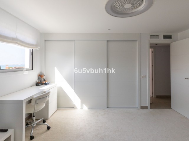 3 Bedrooms Apartment in Torrequebrada