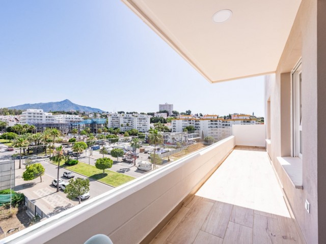 3 Bedrooms Apartment in Nueva Andalucía
