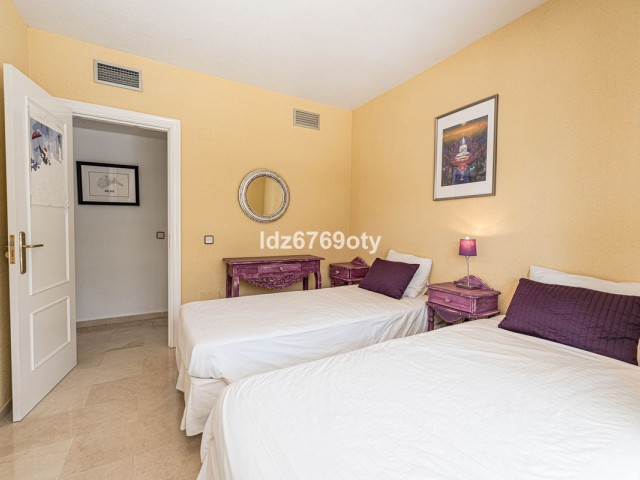 Apartamento con 3 Dormitorios  en Benalmadena Costa