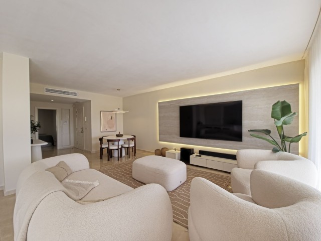 2 Bedrooms Apartment in Benahavís