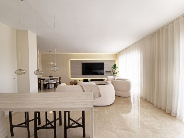 2 Bedrooms Apartment in Benahavís