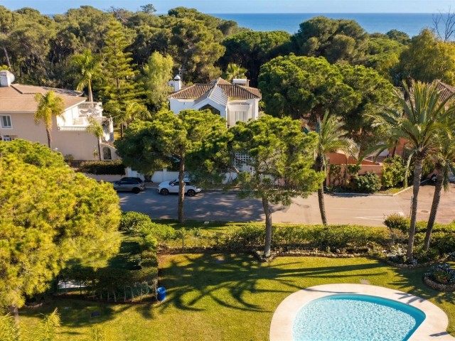 3 Bedrooms Villa in New Golden Mile