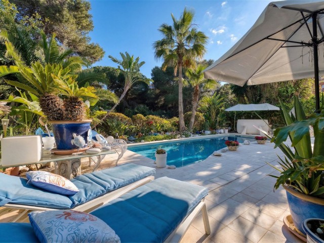 3 Bedrooms Villa in New Golden Mile