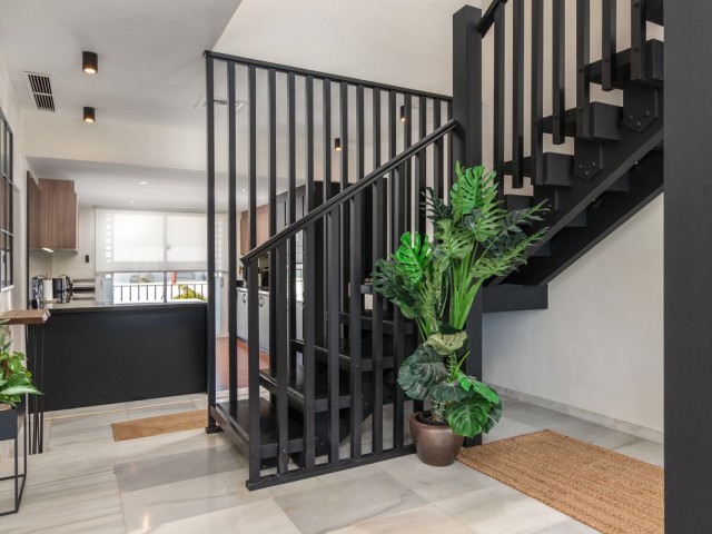 4 Bedrooms Apartment in Puerto Banús