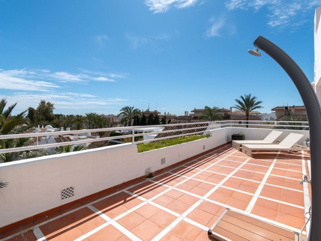 4 Schlafzimmer Apartment in Puerto Banús