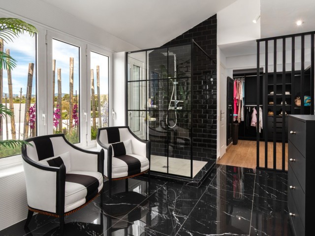 4 Schlafzimmer Apartment in Puerto Banús