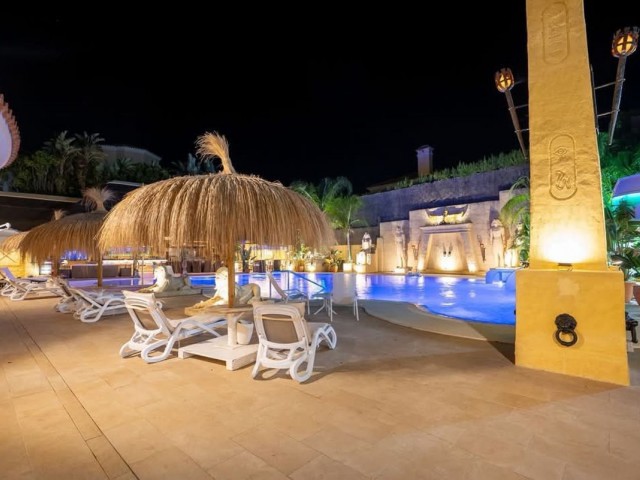 7 Sovrums Villa i Sotogrande Alto