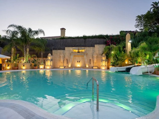 7 Bedrooms Villa in Sotogrande Alto