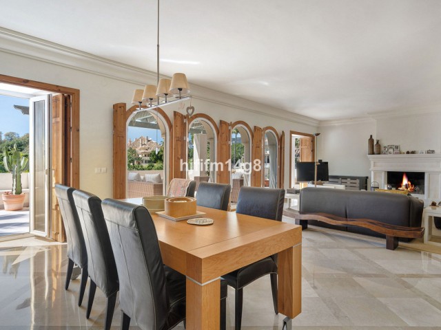 3 Bedrooms Apartment in Nueva Andalucía