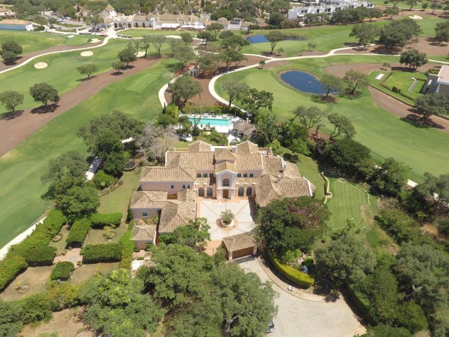 Villa San Roque Club - R5351125