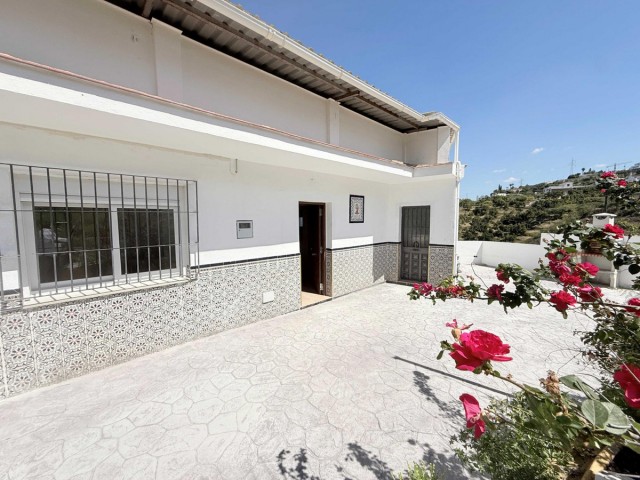 Villa avec 3 Chambres  à Coín