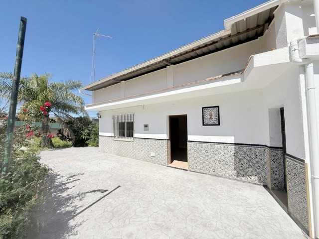 Villa avec 3 Chambres  à Coín