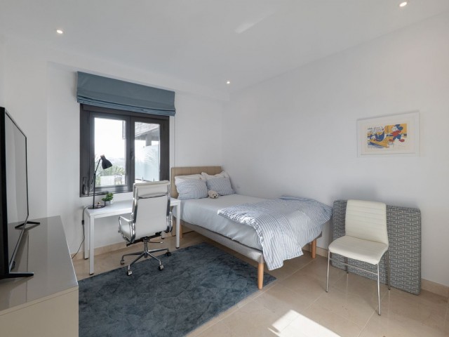 4 Bedrooms Apartment in Los Flamingos