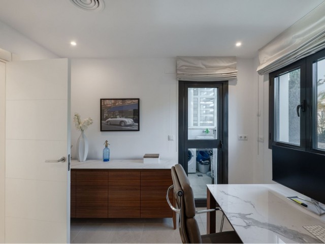 4 Bedrooms Apartment in Los Flamingos
