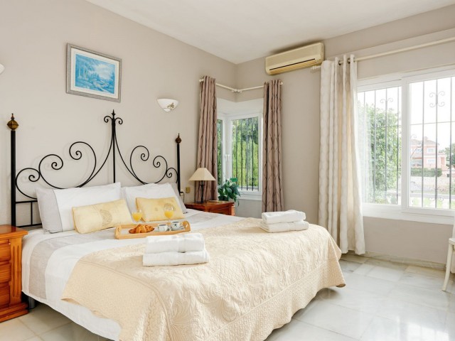 4 Bedrooms Villa in Mijas Golf