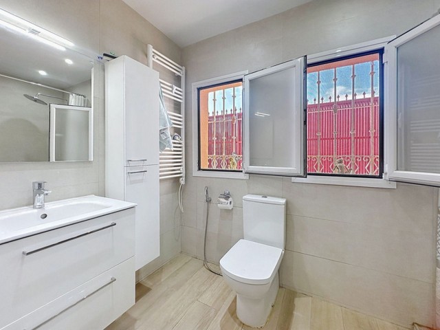 Villa con 3 Dormitorios  en Estepona