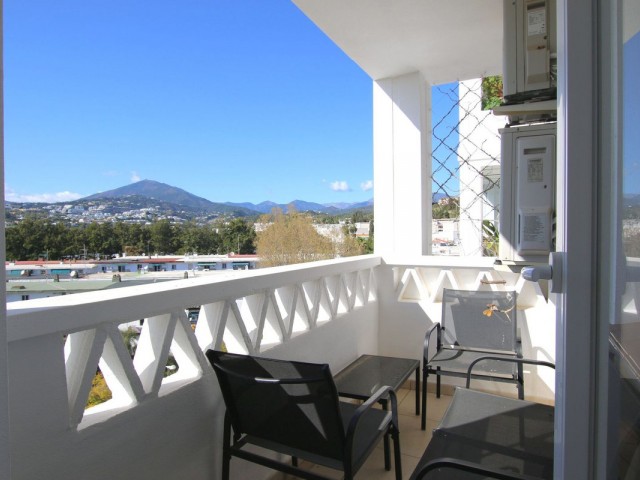 3 Bedrooms Apartment in Nueva Andalucía