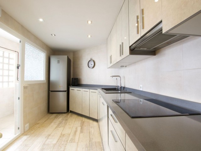 3 Makuuhuoneen Huoneisto Nueva Andalucía