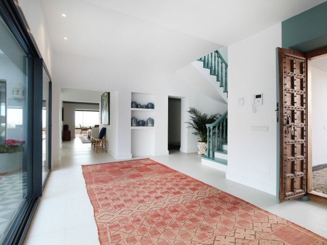 Villa avec 7 Chambres  à Guadalmina Baja