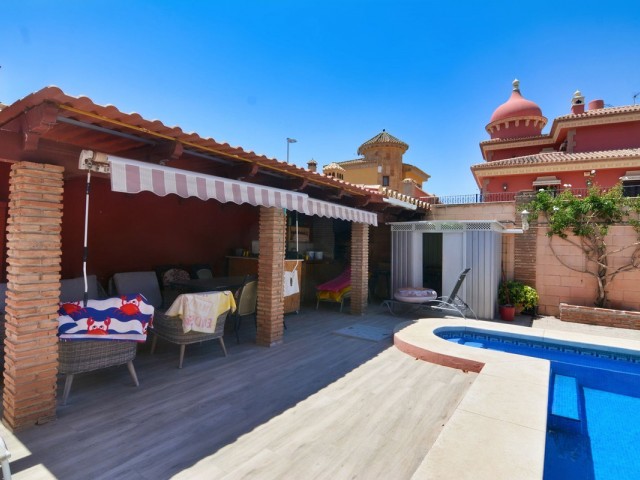 6 Bedrooms Villa in Mijas Costa