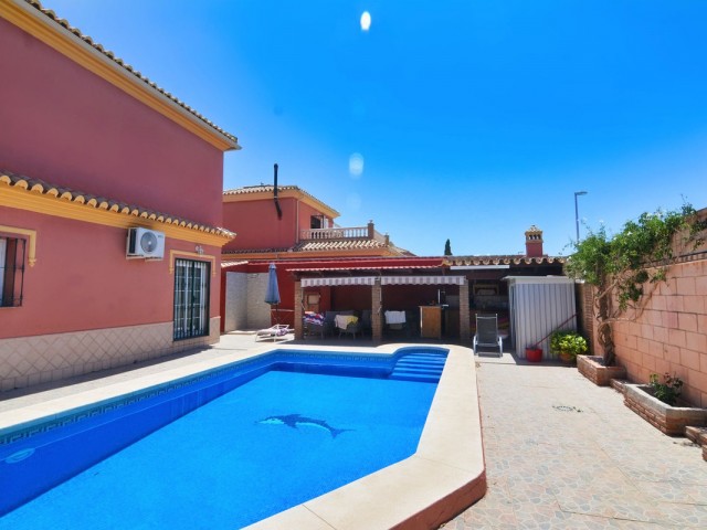 6 Bedrooms Villa in Mijas Costa