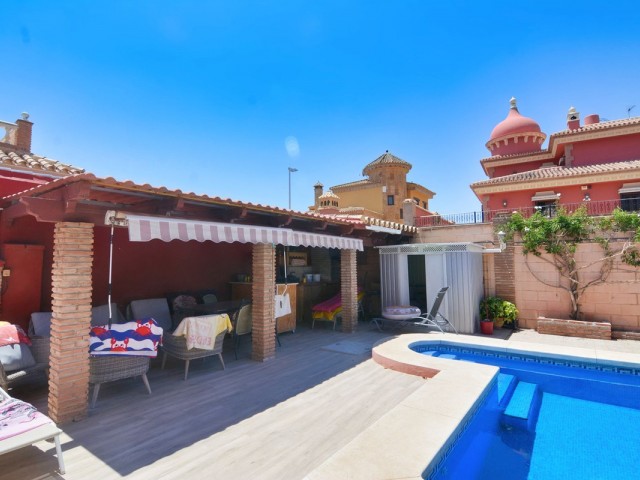 6 Bedrooms Villa in Mijas Costa