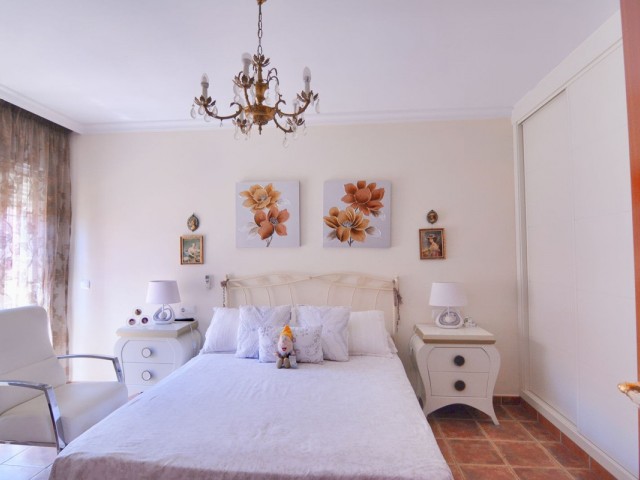 6 Bedrooms Villa in Mijas Costa