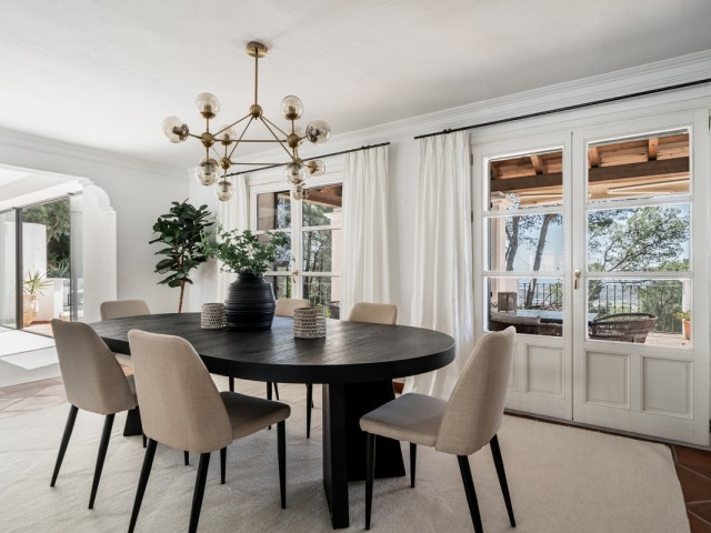 4 Makuuhuoneen Huvila El Madroñal