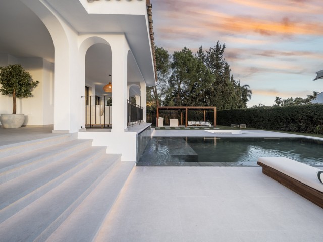 5 Makuuhuoneen Huvila Nueva Andalucía