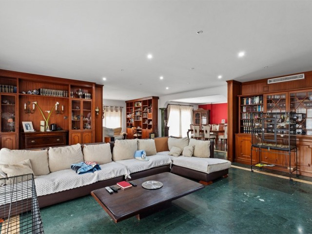 6 Bedrooms Villa in Benalmadena Costa