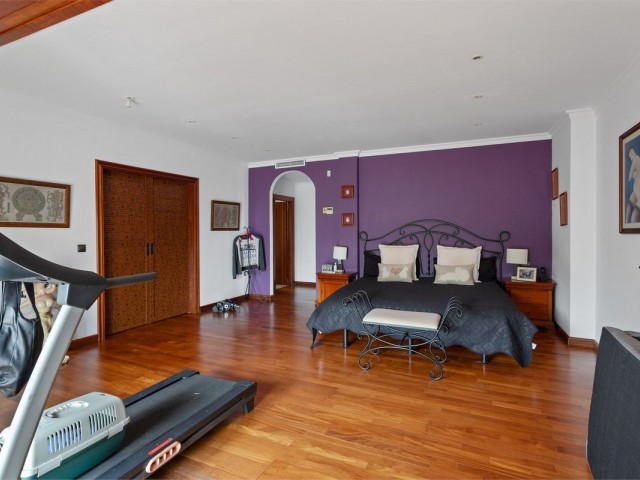 6 Bedrooms Villa in Benalmadena Costa