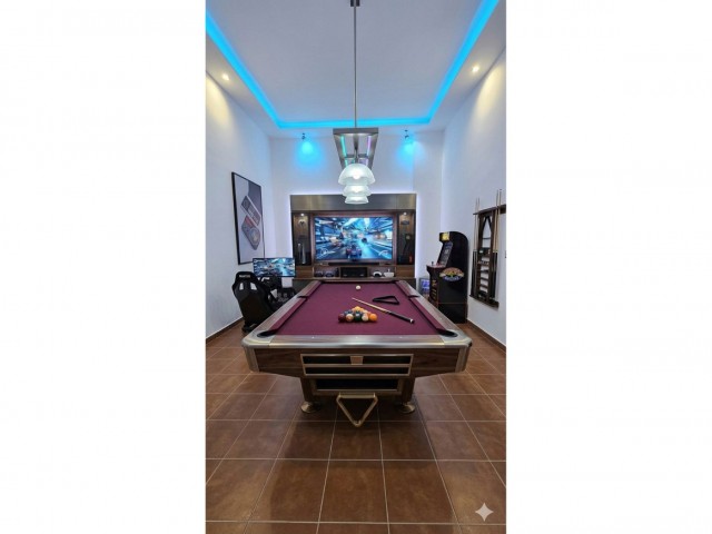 4 Bedrooms Townhouse in Calahonda