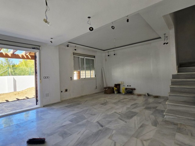 4 Bedrooms Townhouse in Calahonda