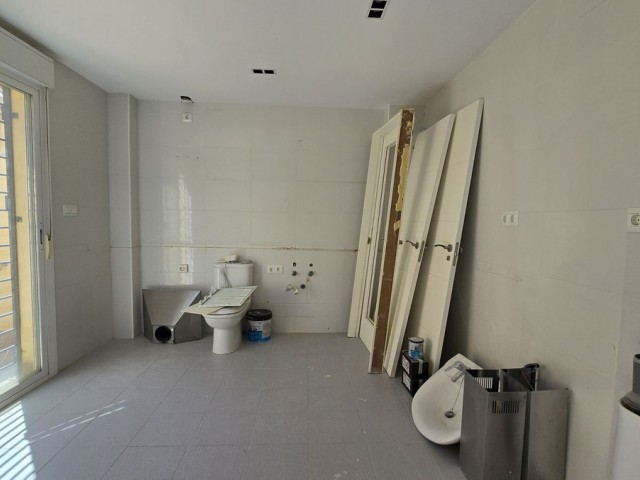 4 Bedrooms Townhouse in Calahonda