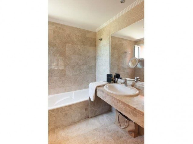 3 Makuuhuoneen Rivitalo Santa Clara