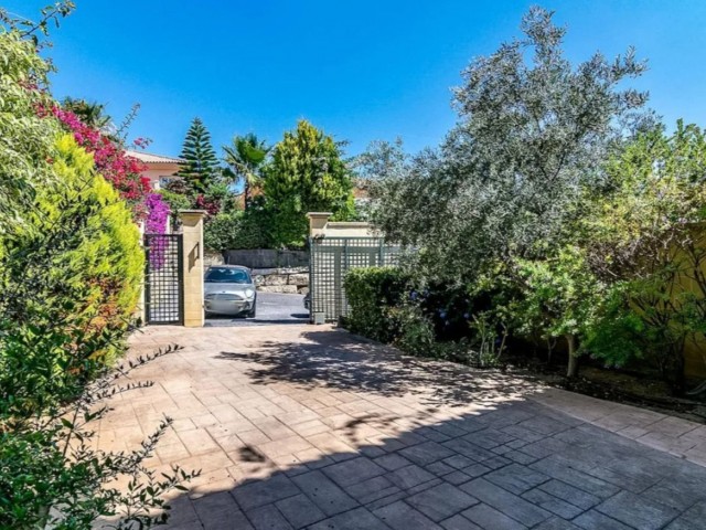 4 Makuuhuoneen Huvila Riviera del Sol