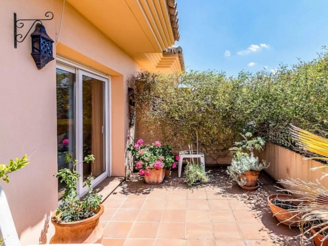Villa avec 4 Chambres  à Riviera del Sol