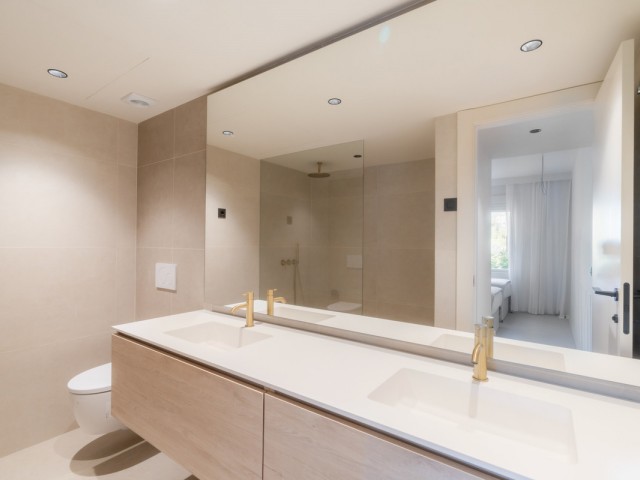 3 Soveroms Leilighet i Nueva Andalucía