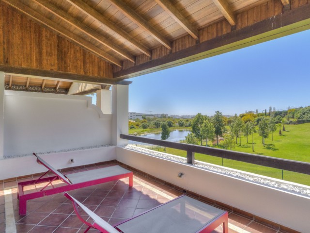 4 Bedrooms Villa in Estepona