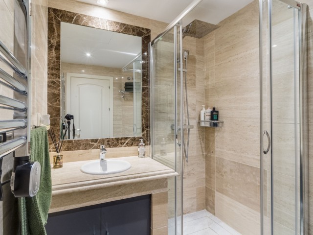 4 Bedrooms Villa in Estepona