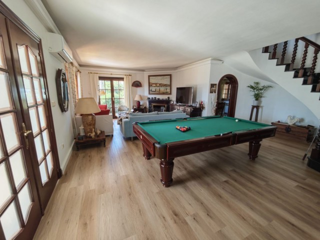 4 Makuuhuoneen Huvila San Luis de Sabinillas