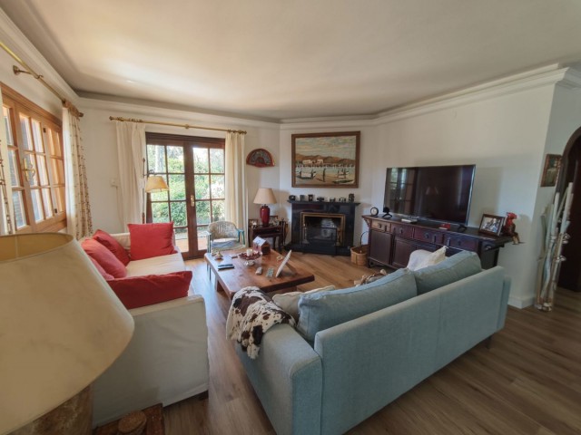 4 Makuuhuoneen Huvila San Luis de Sabinillas