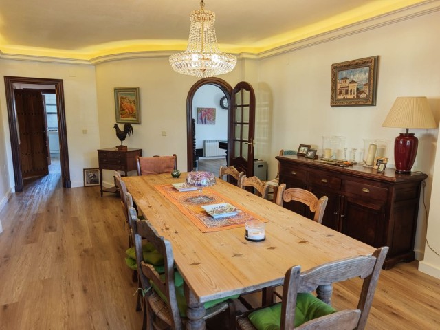 4 Makuuhuoneen Huvila San Luis de Sabinillas