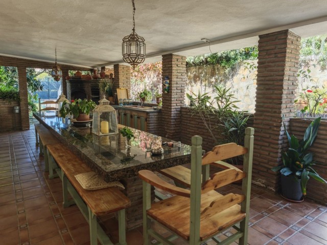 4 Makuuhuoneen Huvila San Luis de Sabinillas