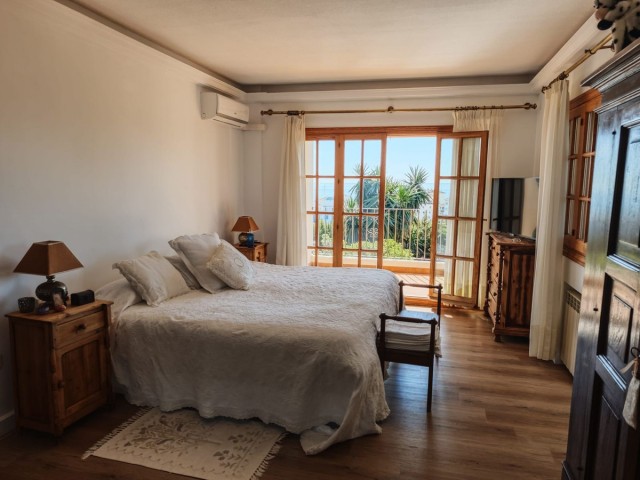 4 Makuuhuoneen Huvila San Luis de Sabinillas