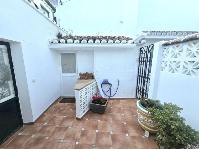 2 Bedrooms Villa in Mijas