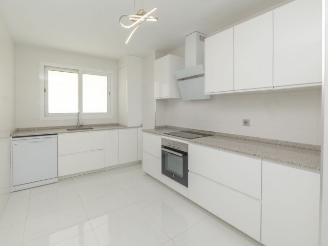 Appartement avec 3 Chambres  à Marbella